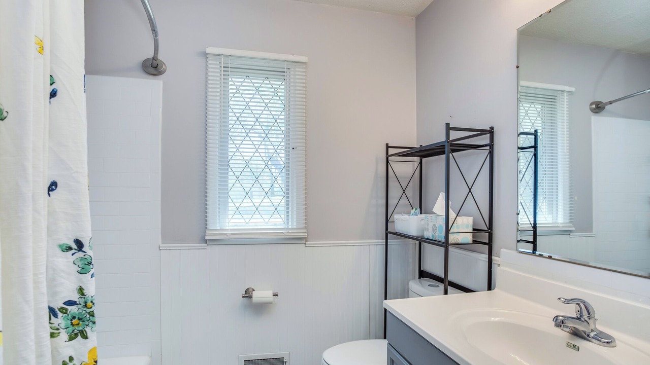 Photo of Bathroom in Merriam