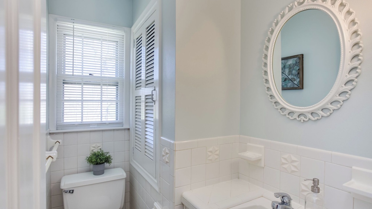 Photo of Bathroom in Merriam