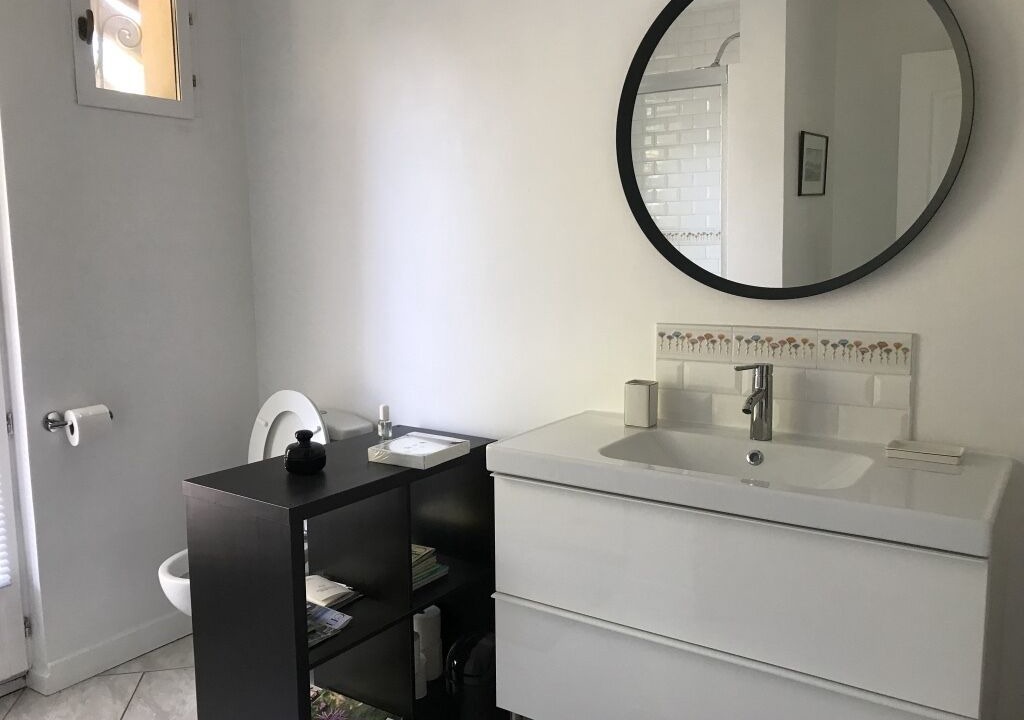 Photo of Bathroom in Saint-Ythaire