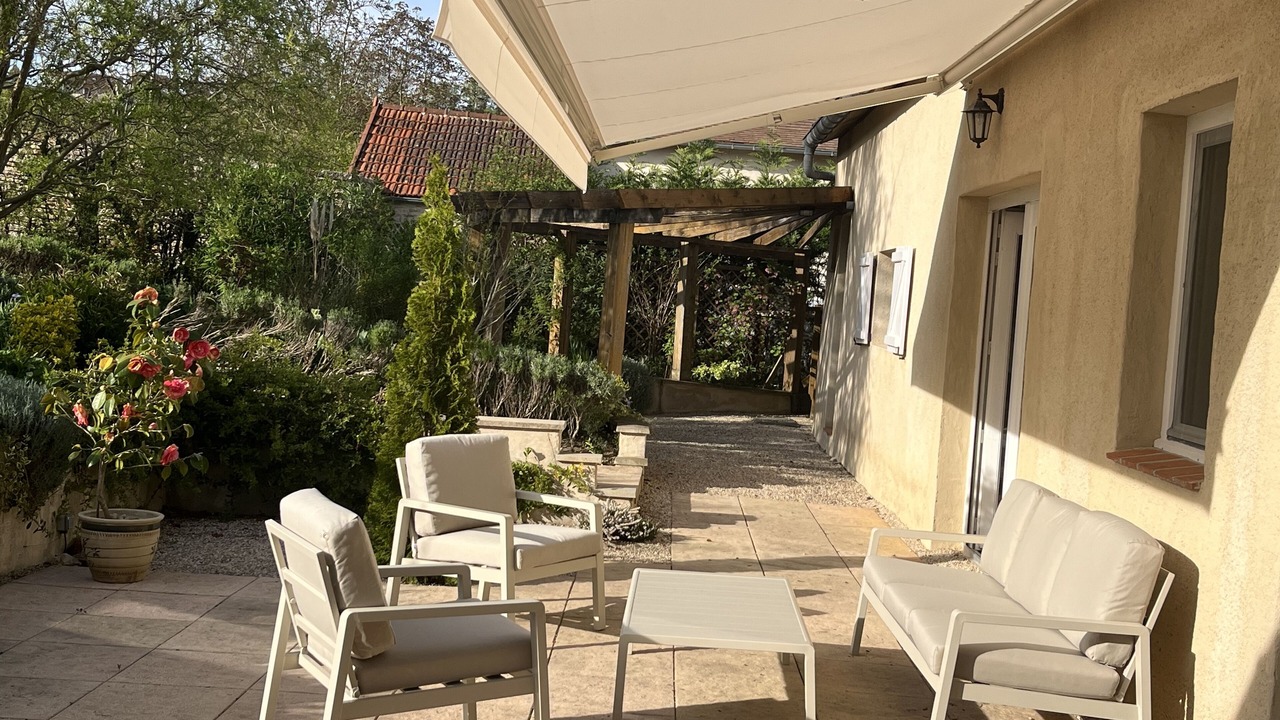 Photo of Patio Balcony in Saint-Ythaire