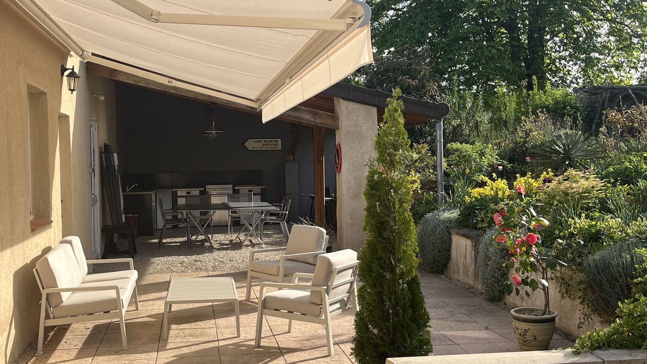 Photo of Patio Balcony in Saint-Ythaire