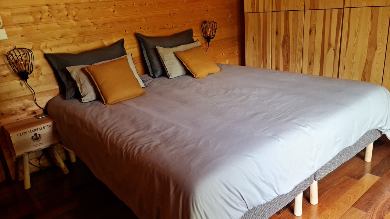 Photo of Bedroom in Cambes