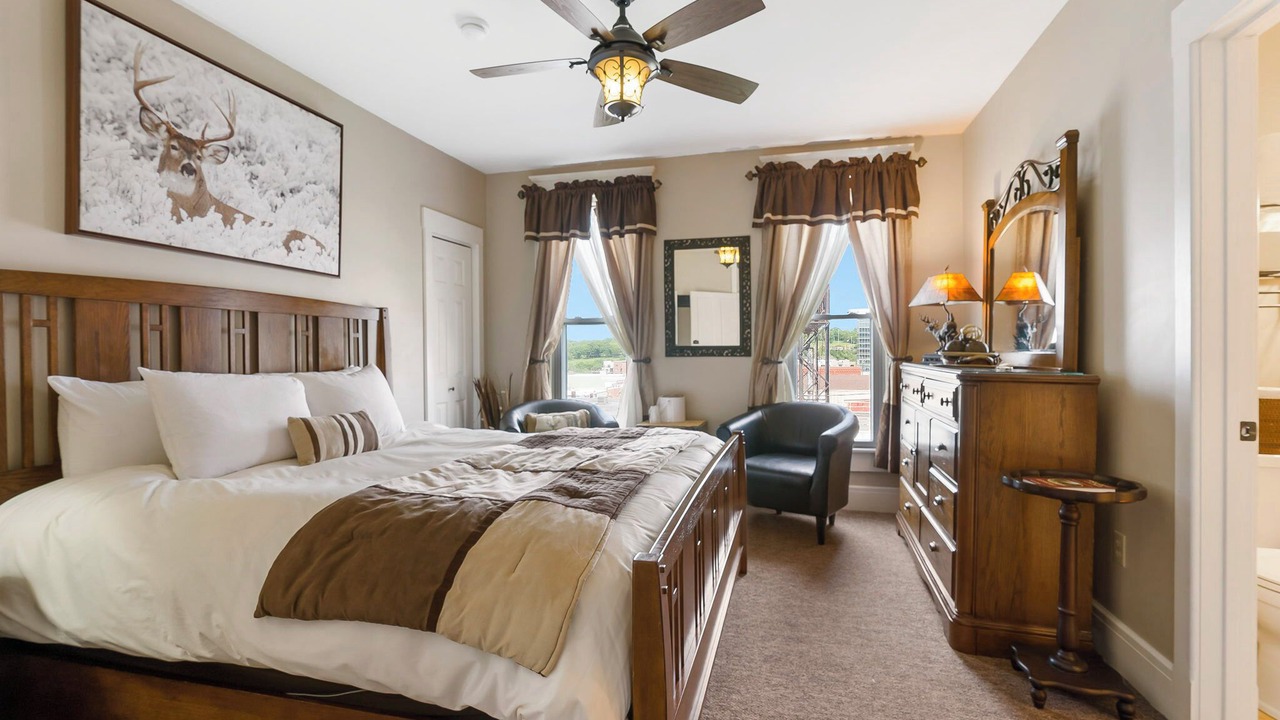 Photo of Bedroom in Downtown Branson