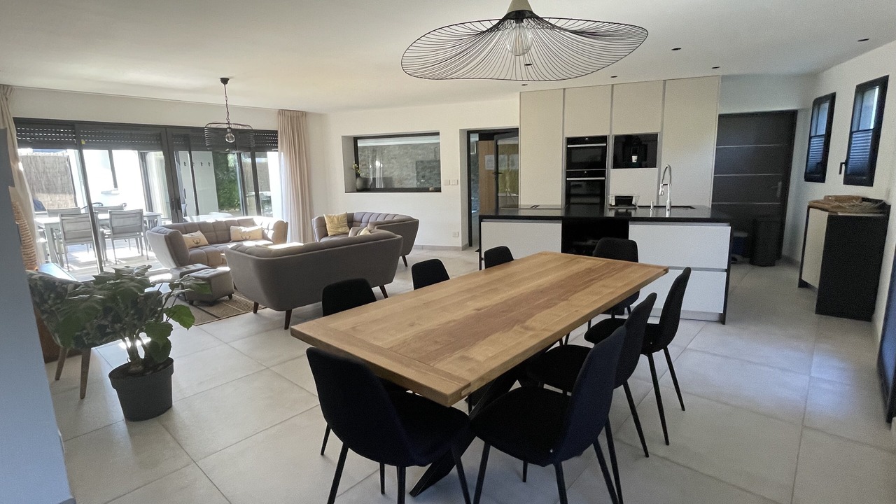 Photo of Others in Combrit