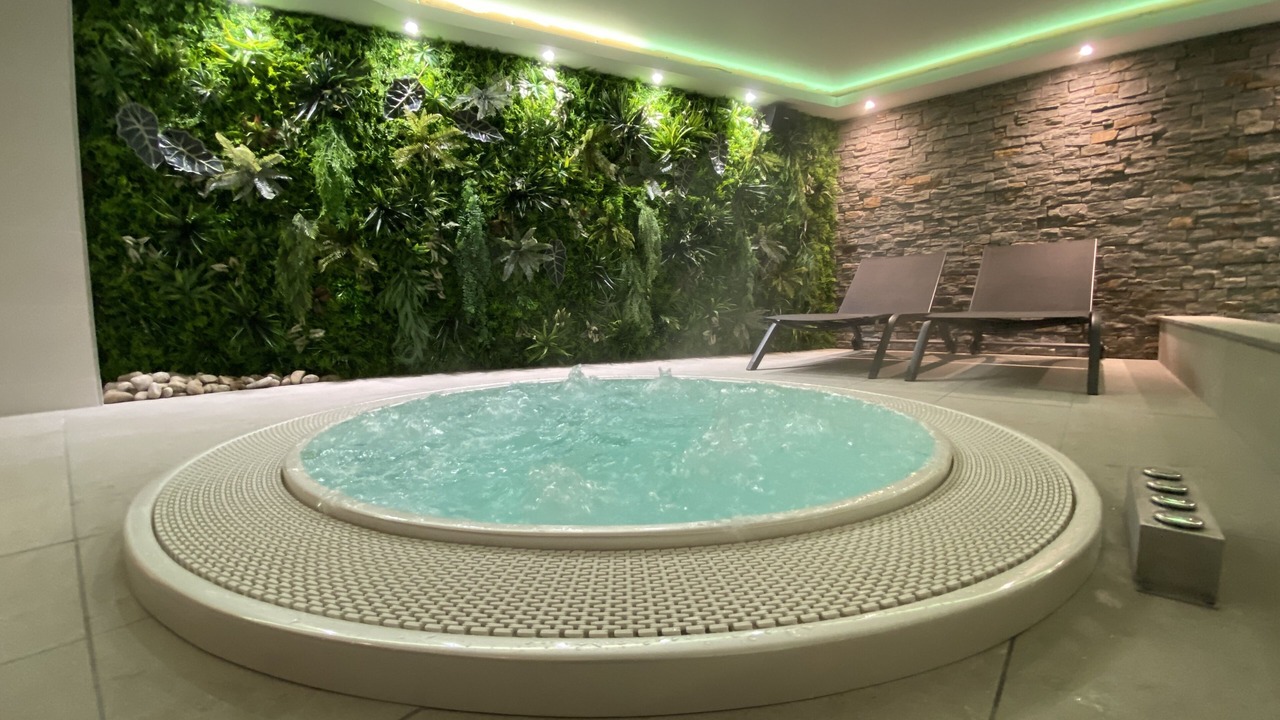 Photo of Others in Combrit