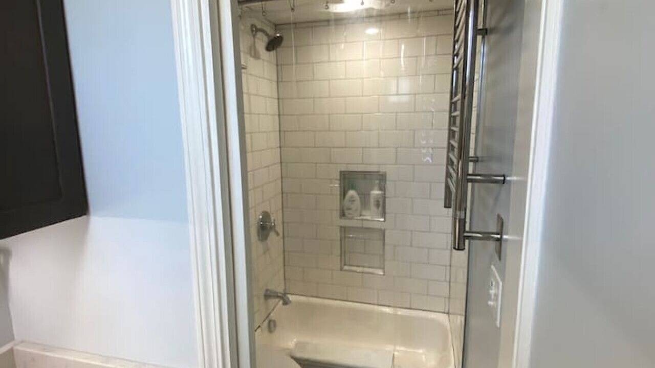 Photo of Bathroom in South Side Flats