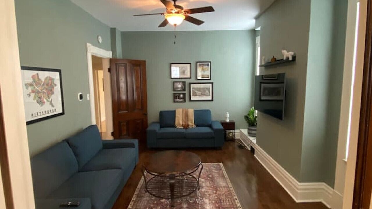 Photo of Livingroom in South Side Flats