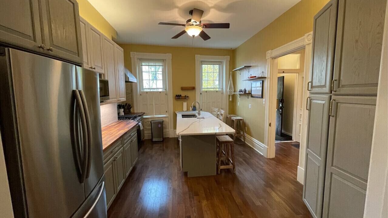 Photo of Kitchen in South Side Flats