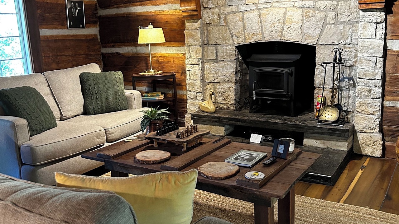 Photo of Livingroom in Hendersonville