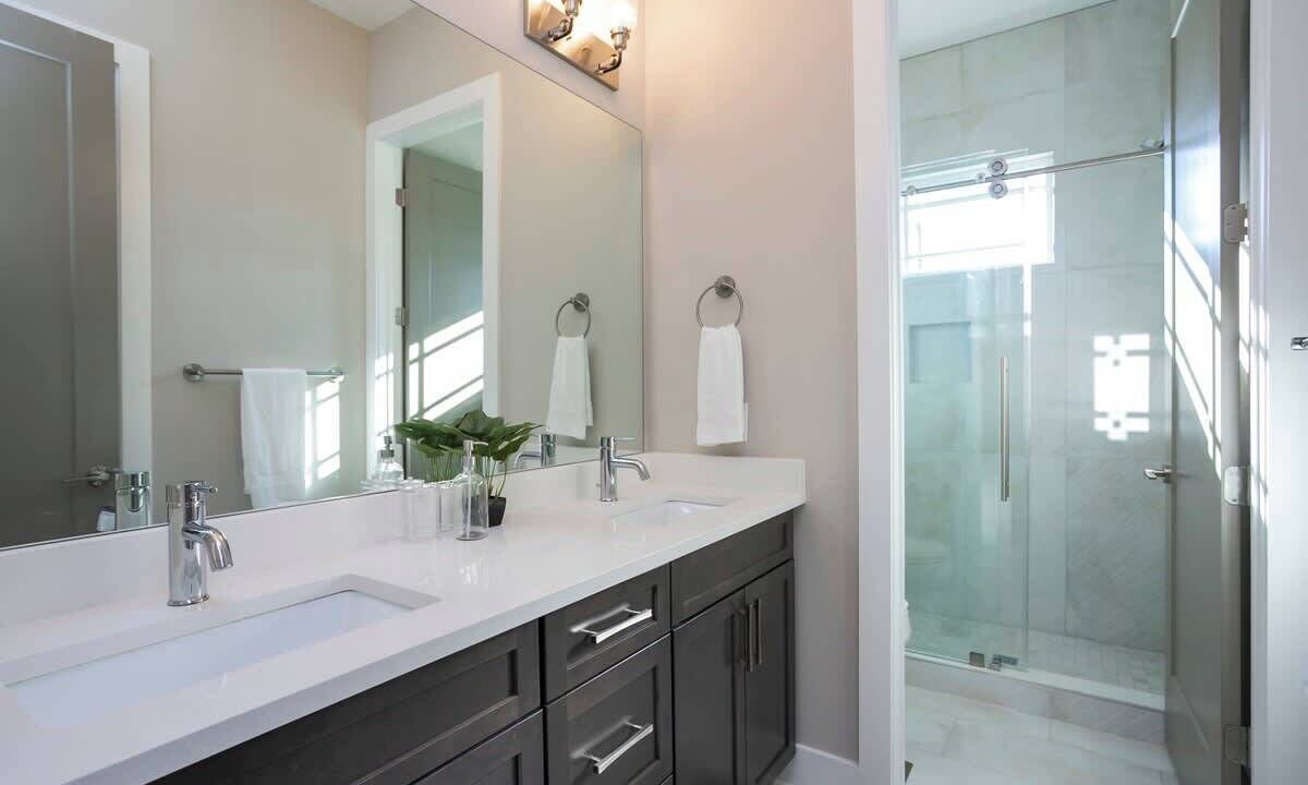 Photo of Bathroom in Hadley - Washington