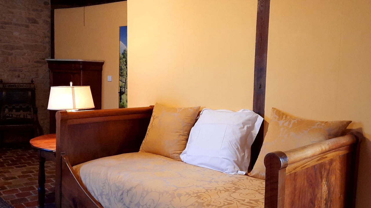 Photo of Bedroom in Flavigny-sur-Ozerain