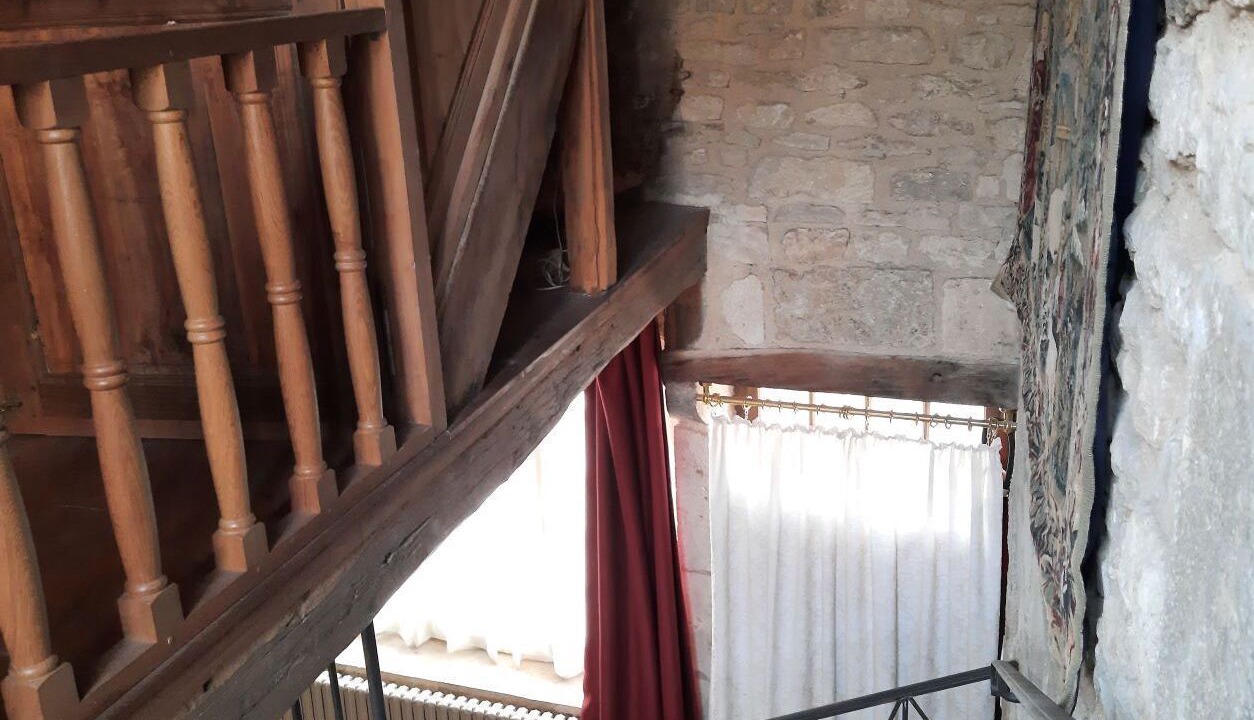 Photo of Others in Flavigny-sur-Ozerain