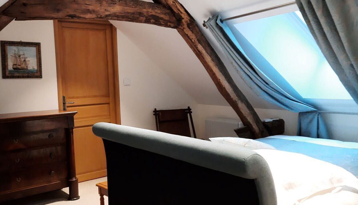 Photo of Bedroom in Flavigny-sur-Ozerain