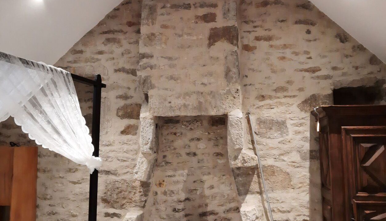 Photo of Bedroom in Flavigny-sur-Ozerain