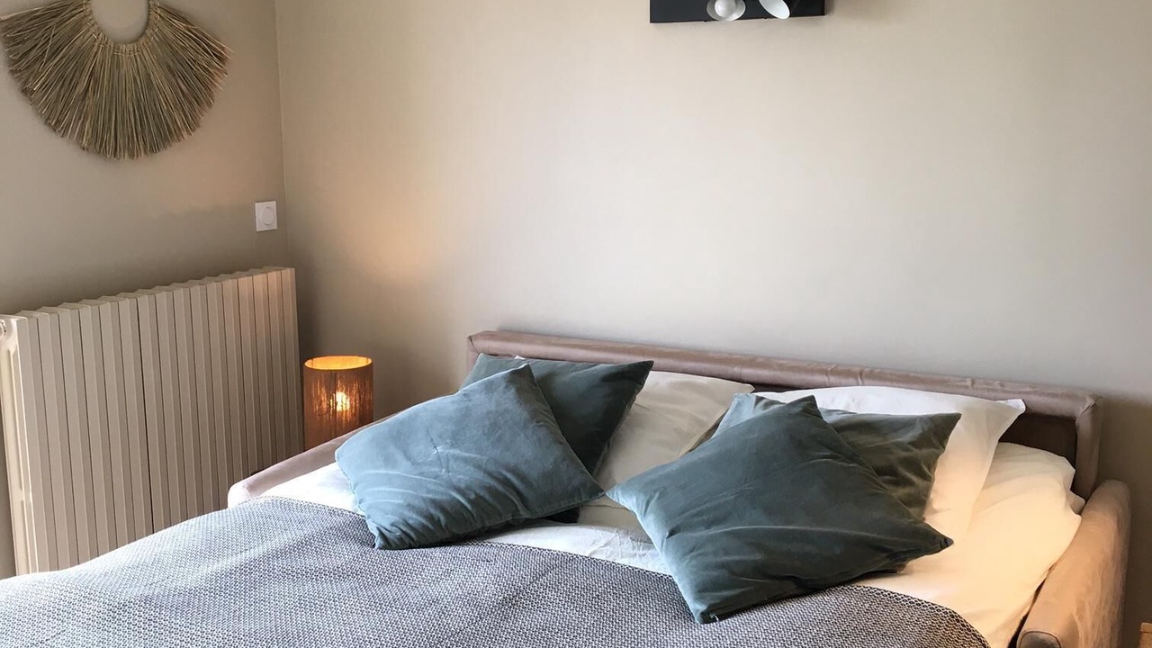 Photo of Bedroom in Saint-Guenole