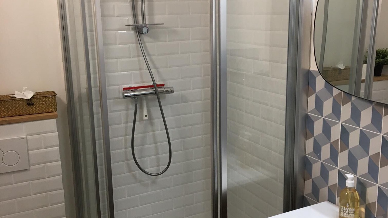 Photo of Bathroom in Saint-Guenole