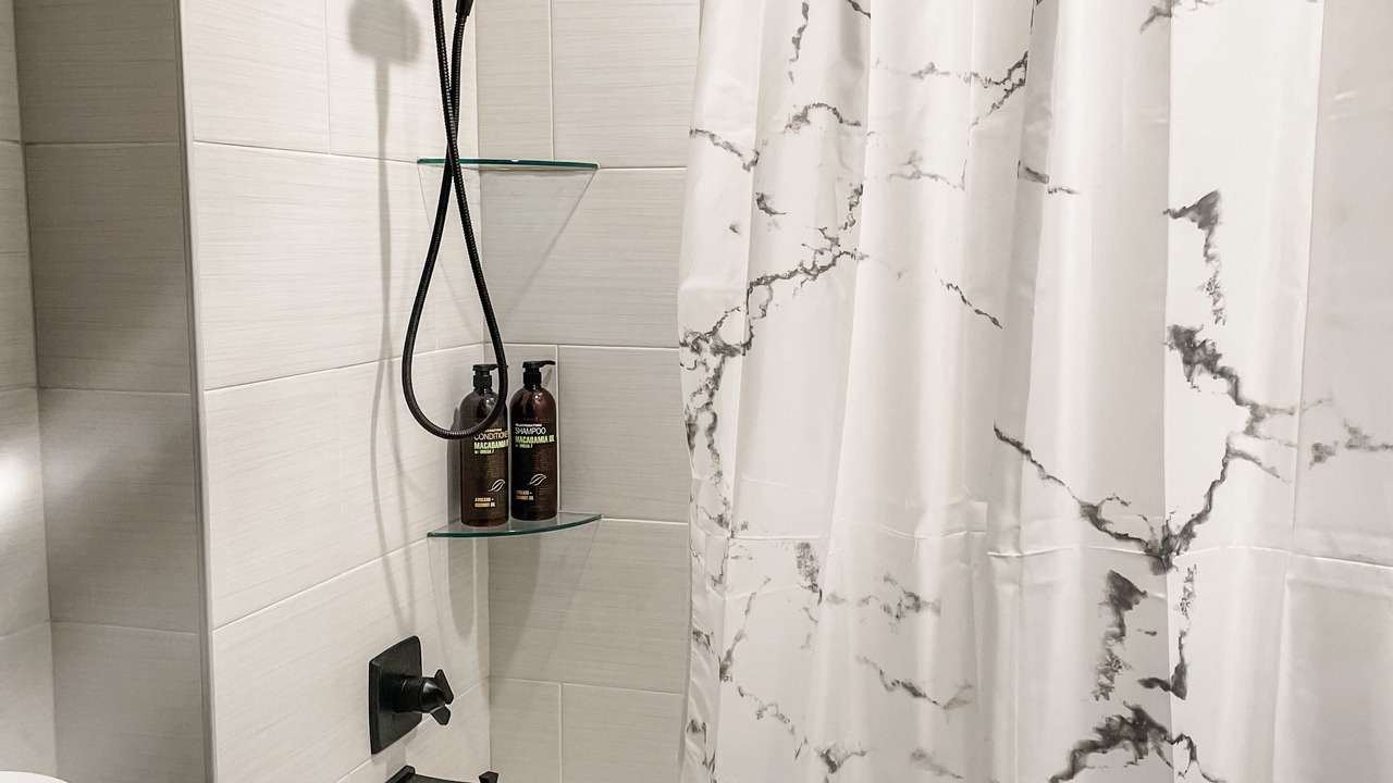 Photo of Bathroom in Broadmoor