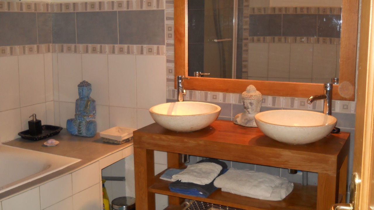 Photo of Bathroom in Callas