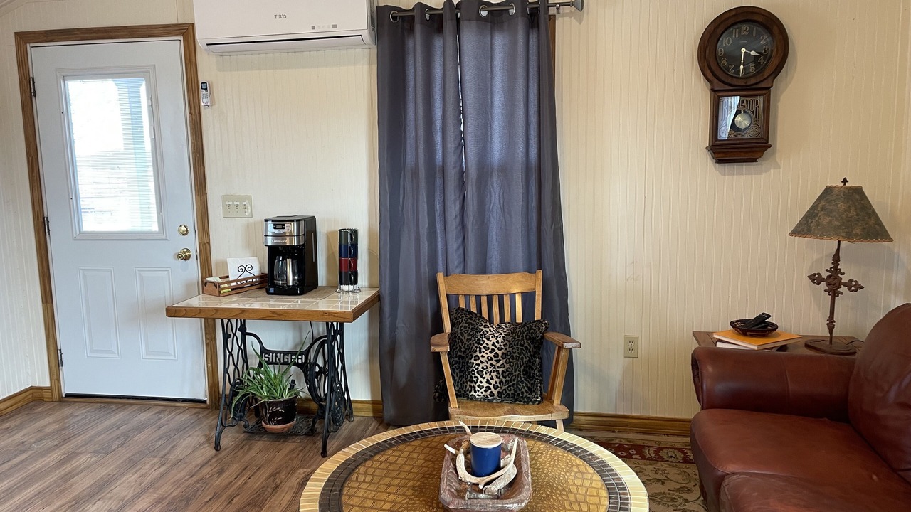 Photo of Livingroom in Tuscola