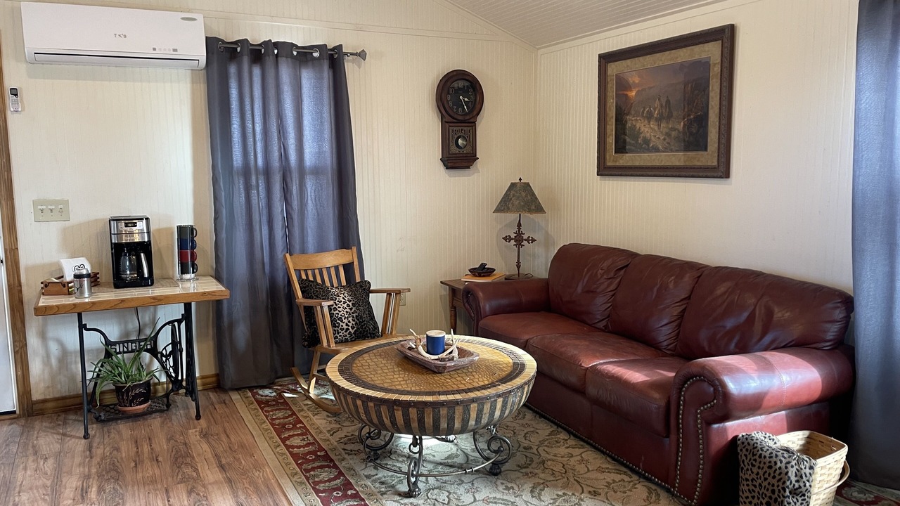 Photo of Livingroom in Tuscola