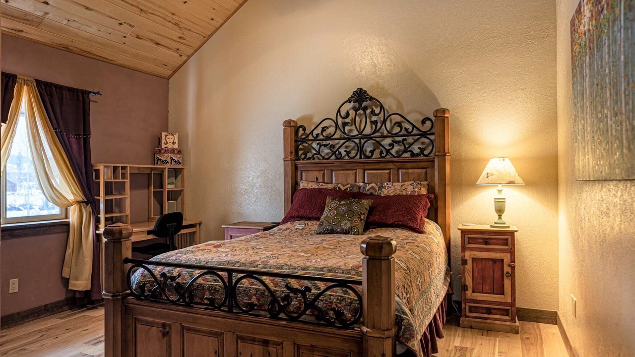 Photo of Bedroom in San Juan River Village
