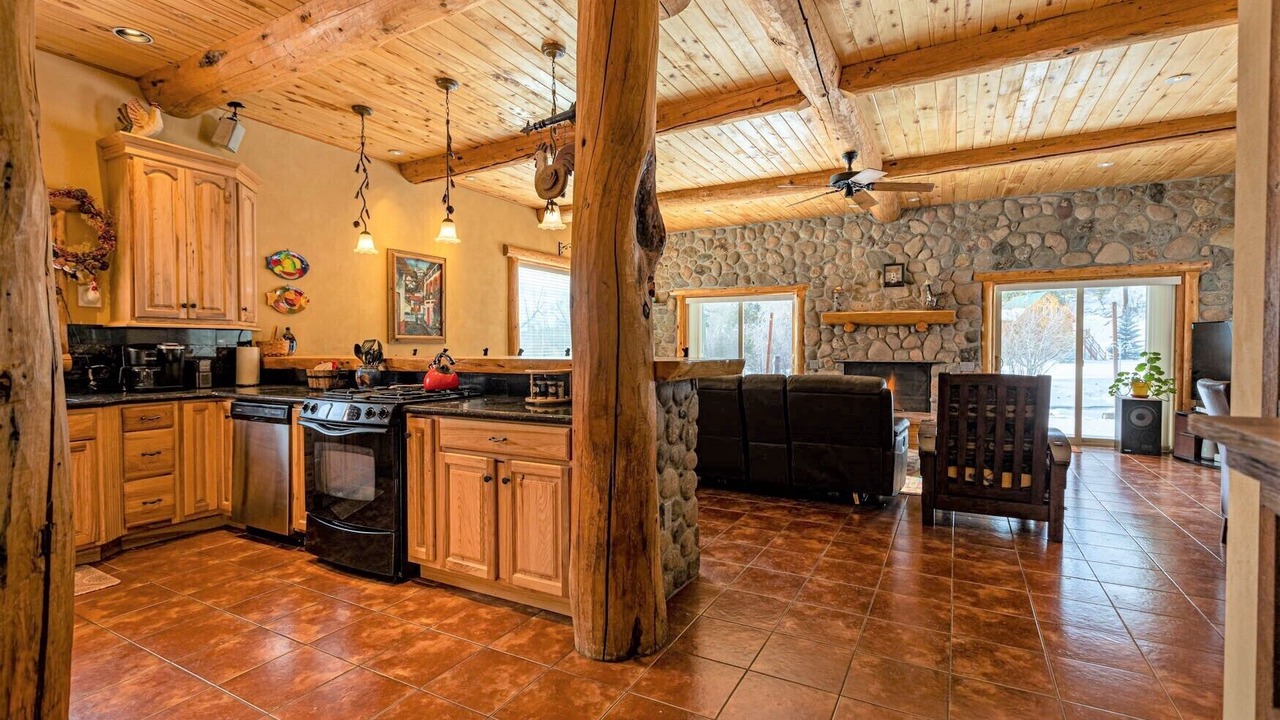 Photo of Kitchen in San Juan River Village