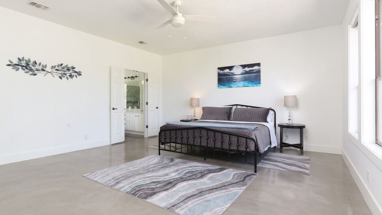 Photo of Bedroom in McQueeney