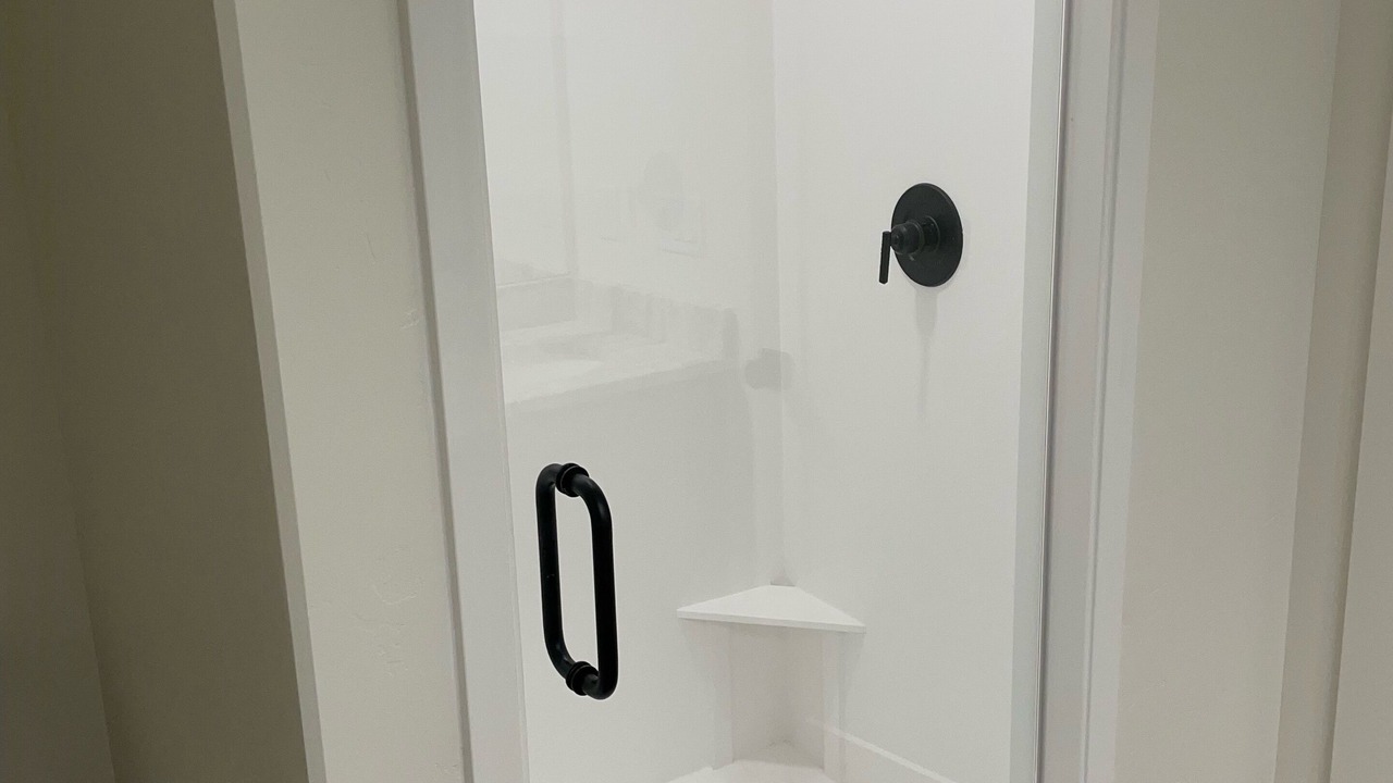Photo of Bathroom in Cherimoya Hill