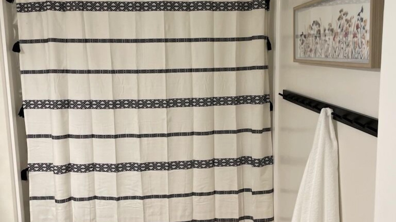 Photo of Bathroom in Cherimoya Hill