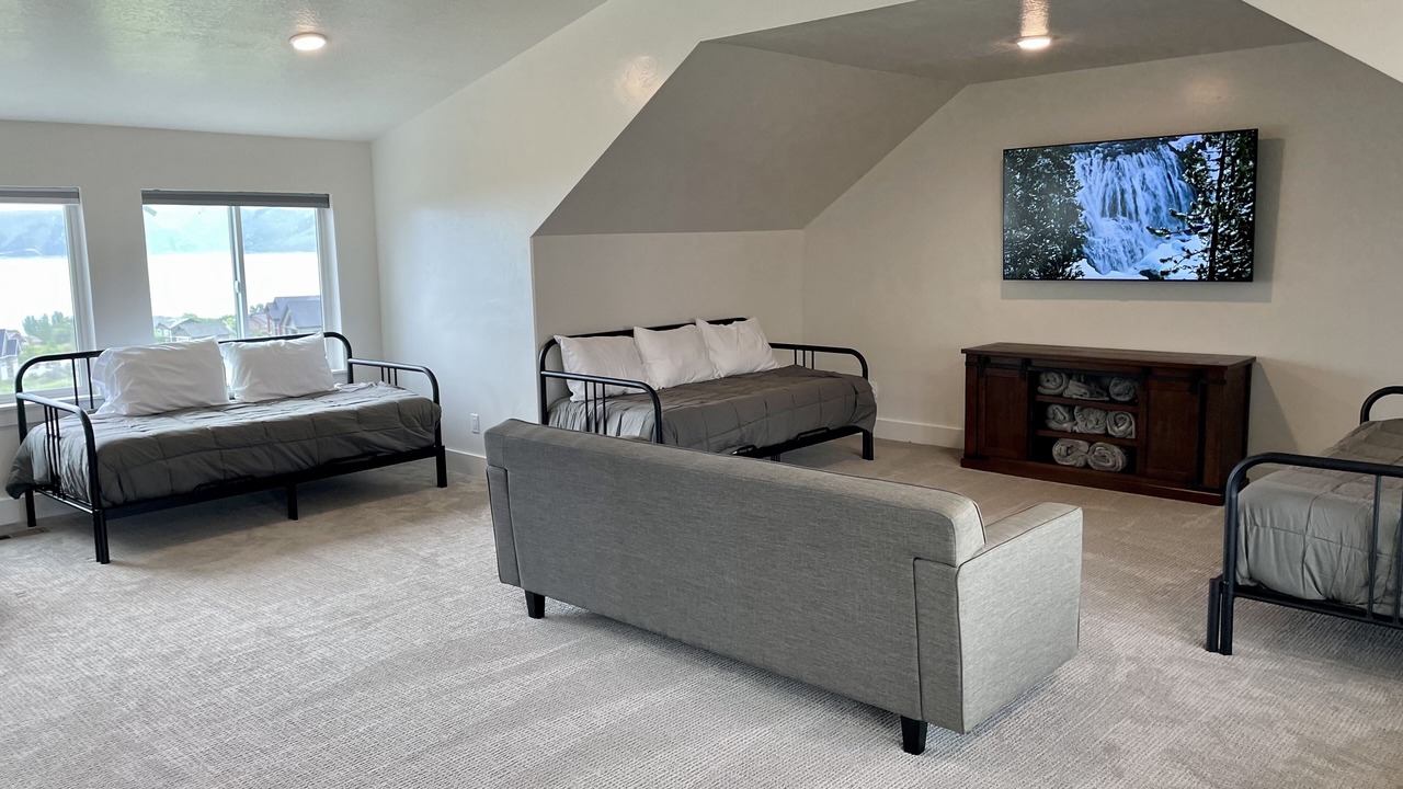 Photo of Bedroom in Cherimoya Hill