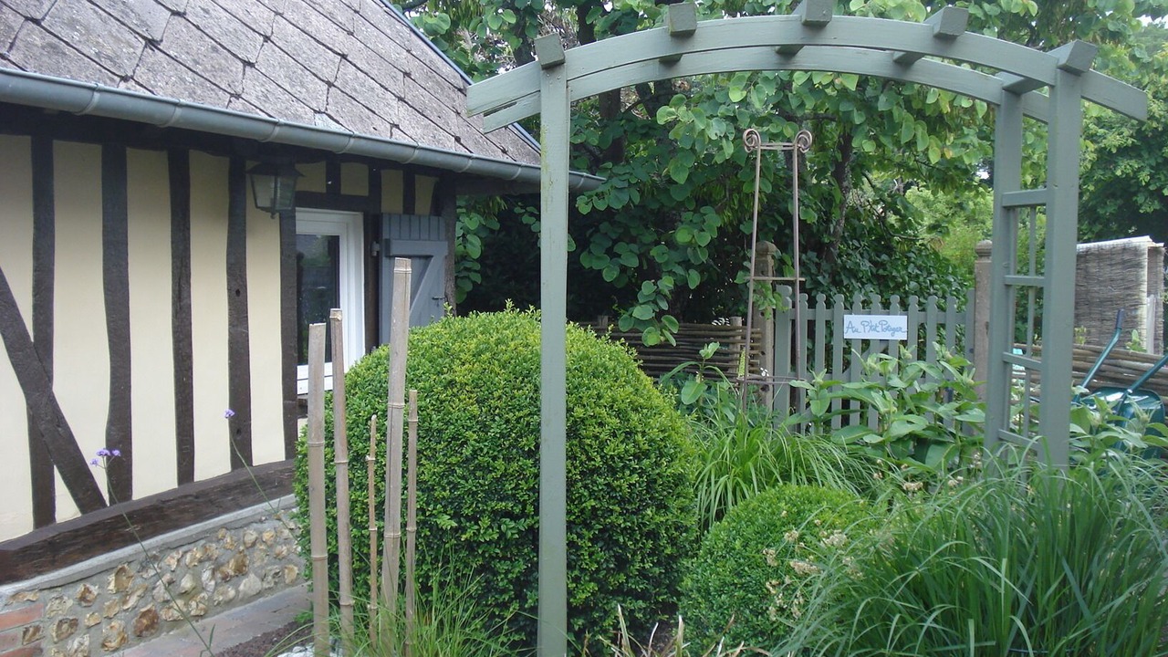 Photo of Outdoor in Saint-Sylvestre-de-Cormeilles