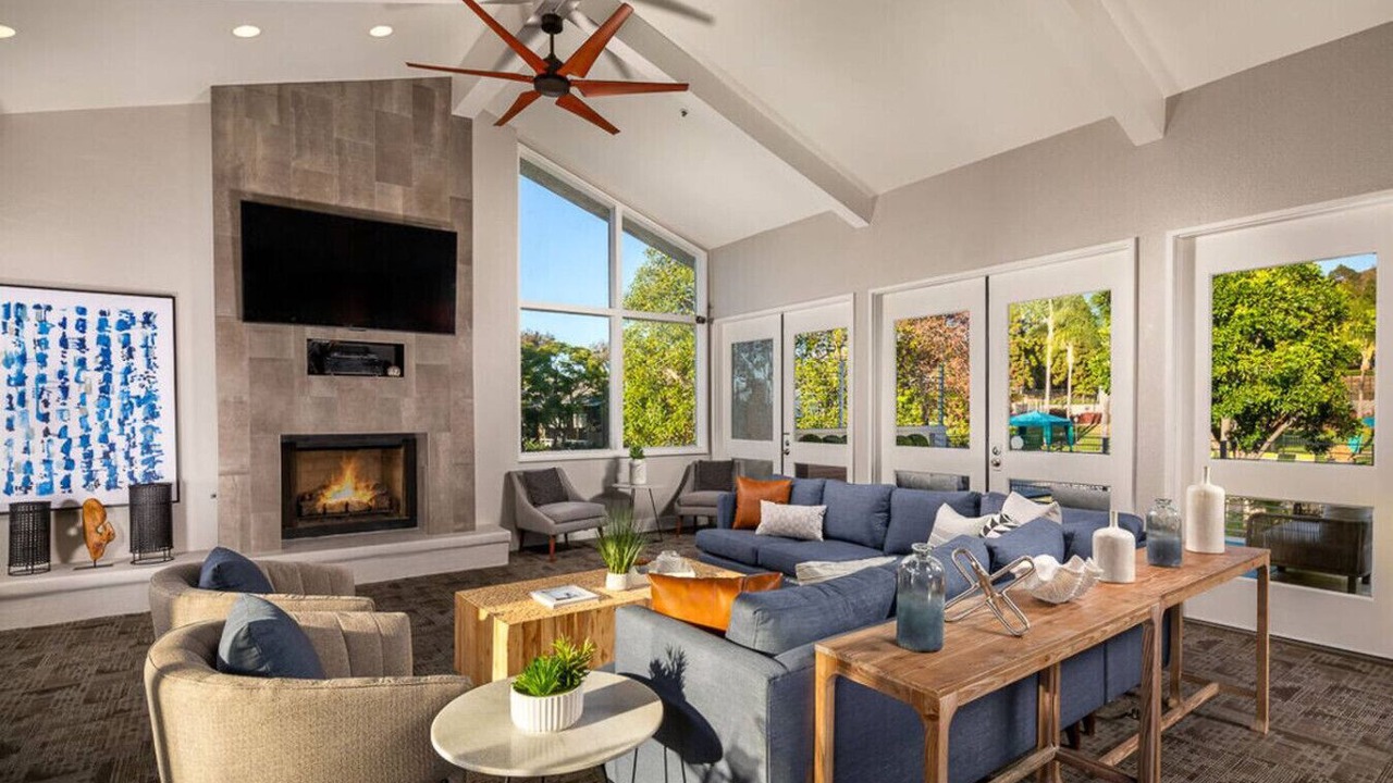 Photo of Livingroom in Ivey Ranch - Rancho Del Oro