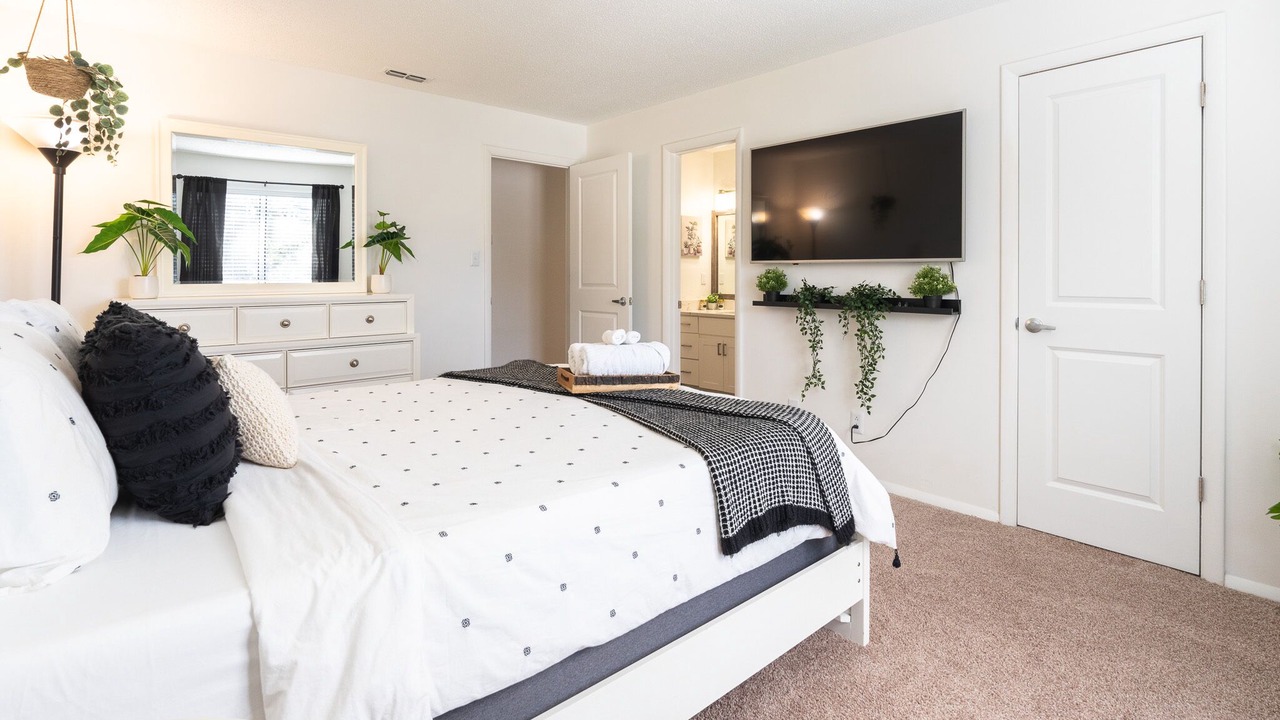 Photo of Bedroom in Sharon Woods
