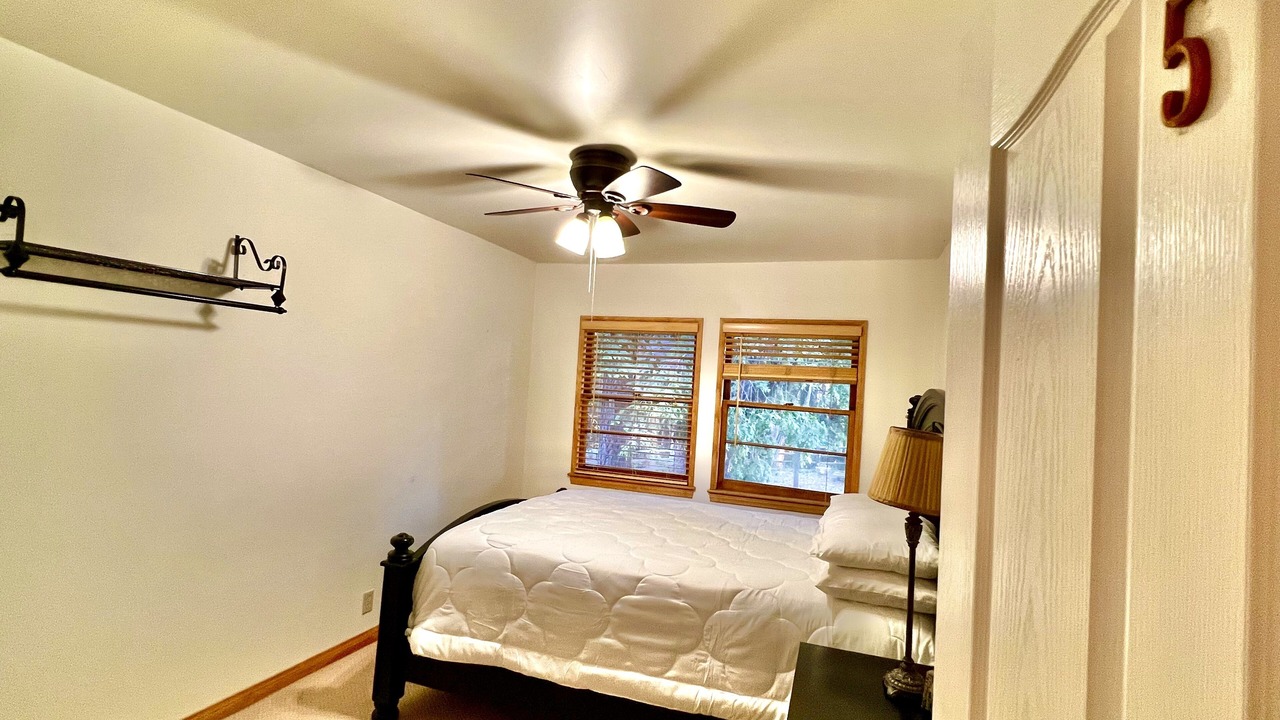 Photo of Bedroom in Pauma Valley