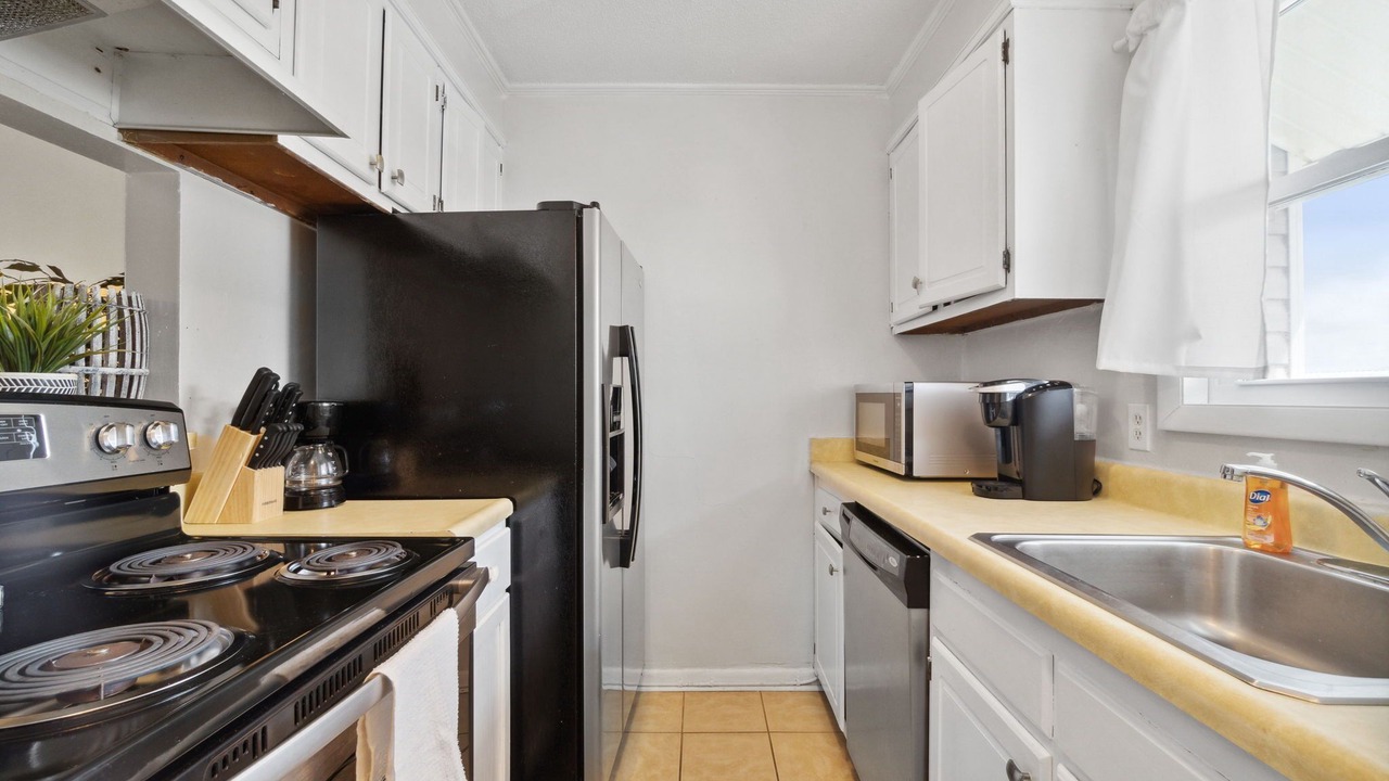 Photo of Kitchen in Silver Sands Beach