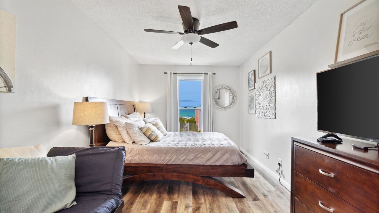 Photo of Bedroom in Silver Sands Beach