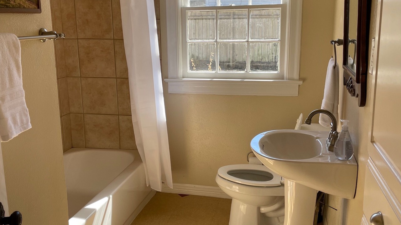 Photo of Bathroom in Waxahachie