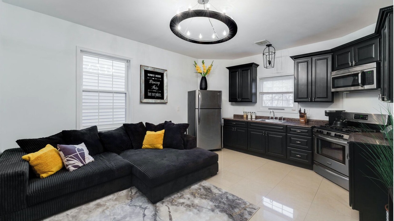 Photo of Livingroom in Jersey City