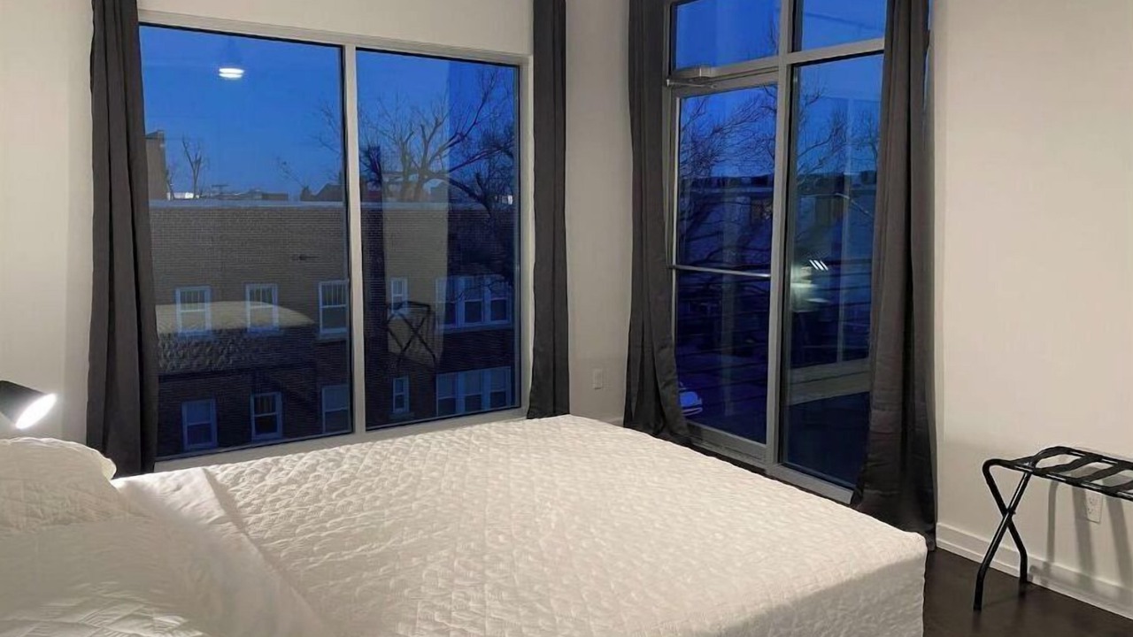 Photo of Bedroom in Midtown