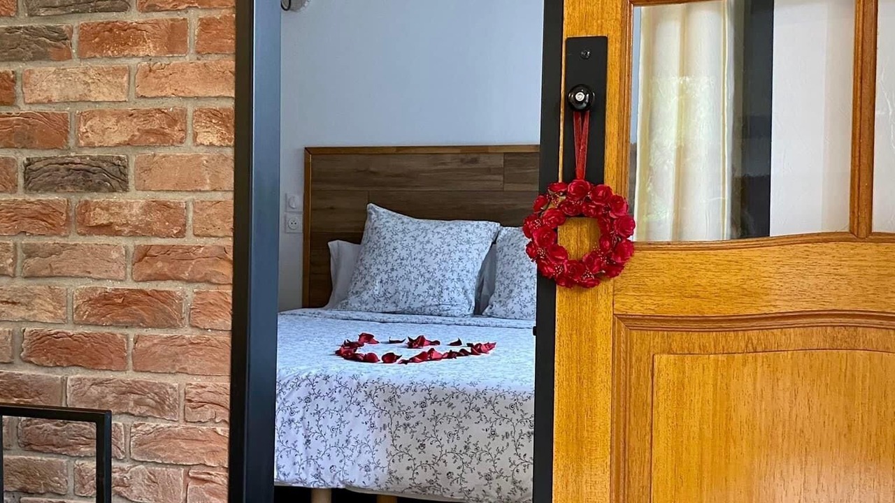 Photo of Bedroom in Givenchy-en-Gohelle