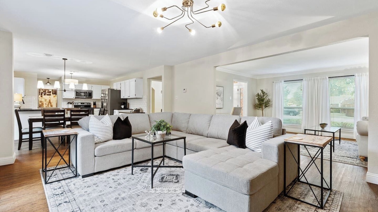 Photo of Livingroom in Grapevine