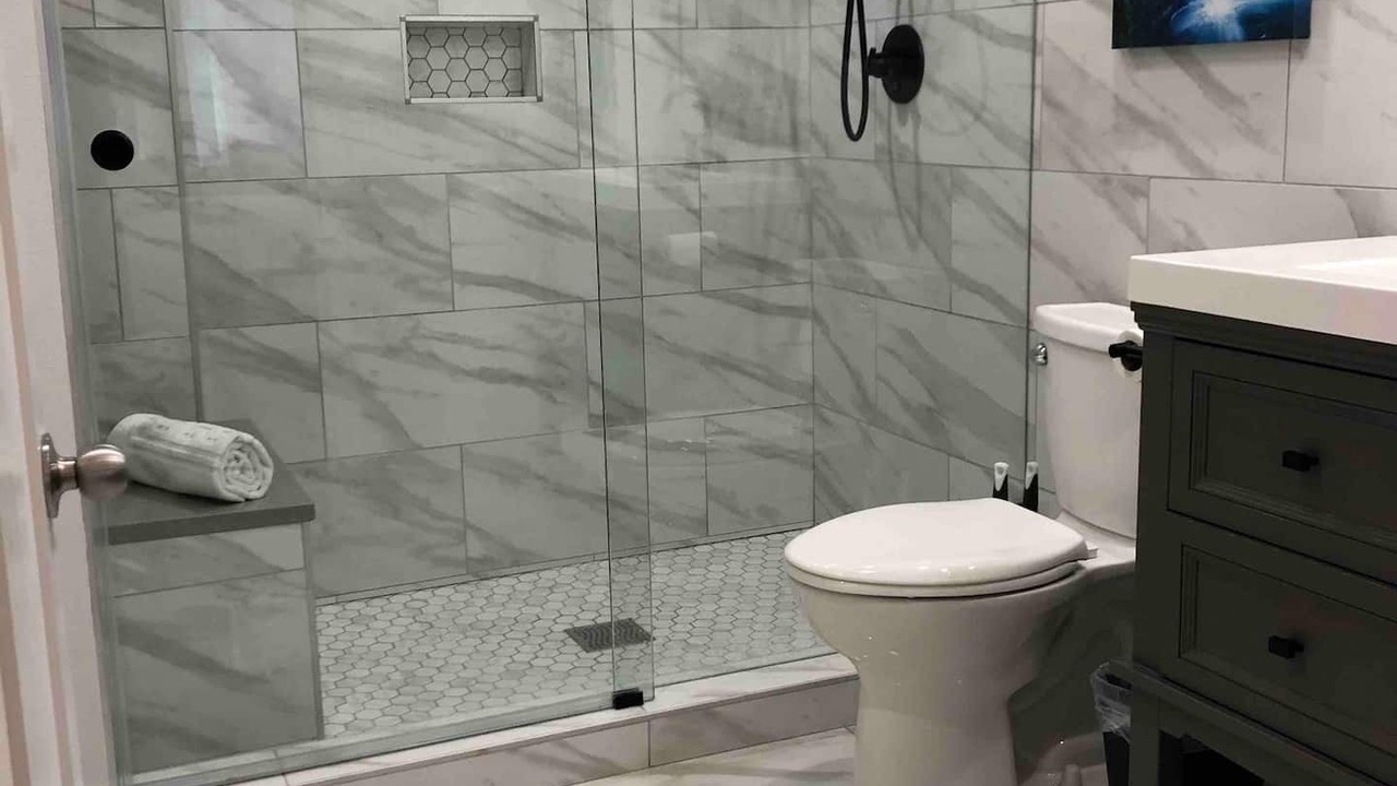 Photo of Bathroom in Silverton