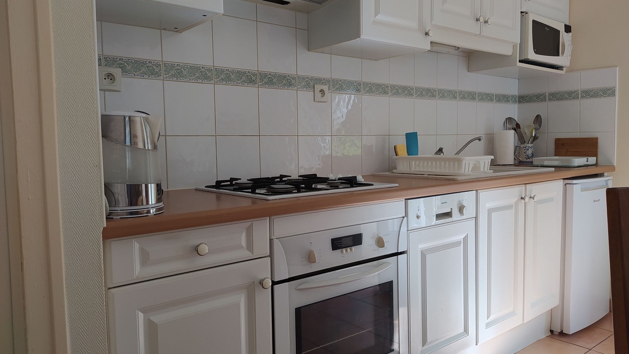 Photo of Kitchen in Pleudihen-sur-Rance