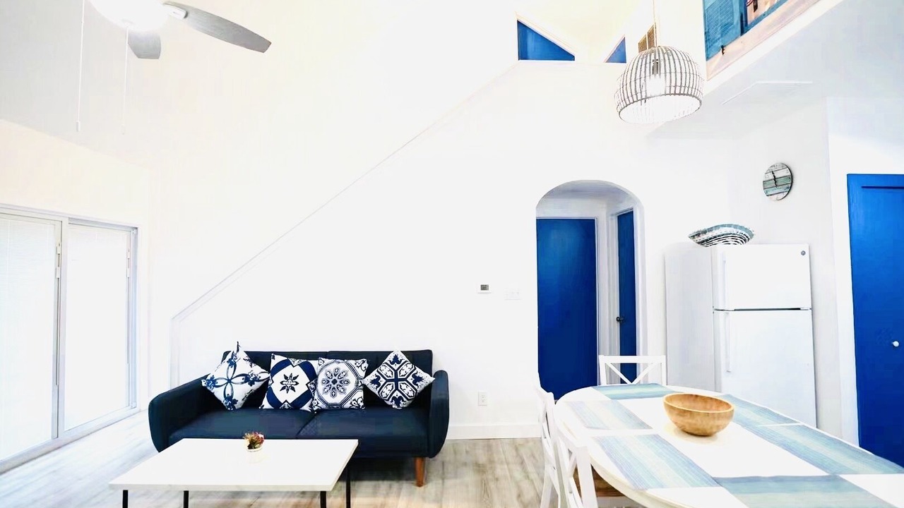 Photo of Livingroom in Chapel Hill