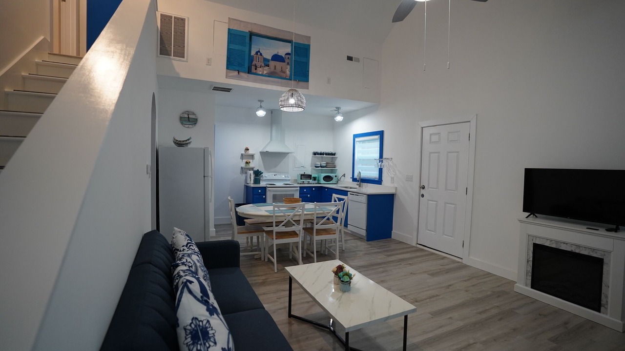 Photo of Livingroom in Chapel Hill