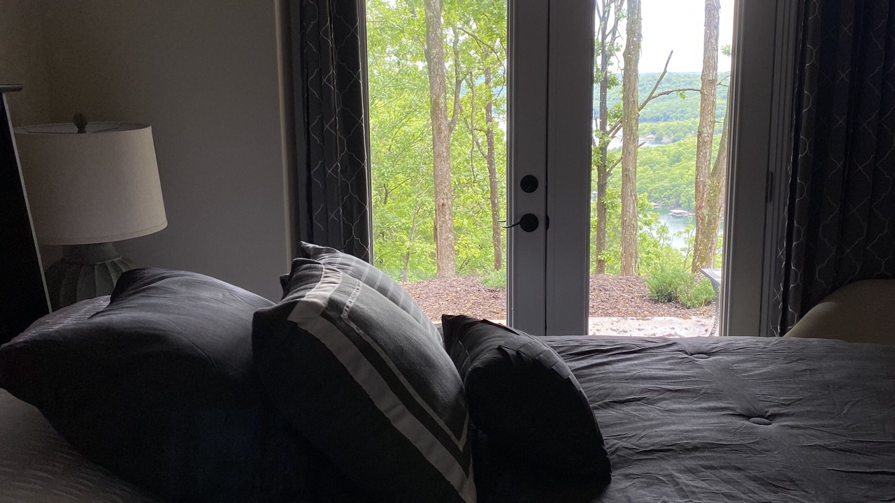 Photo of Bedroom in Garfield