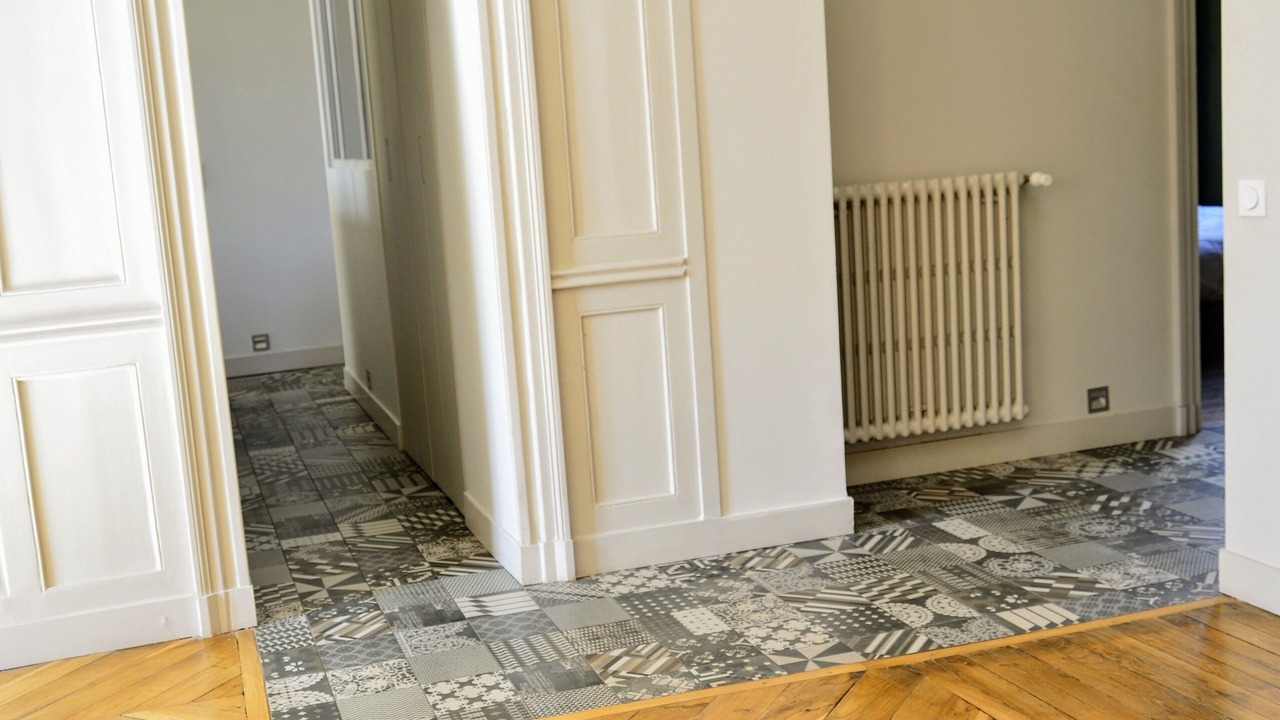 Photo of Others in Old Lyon