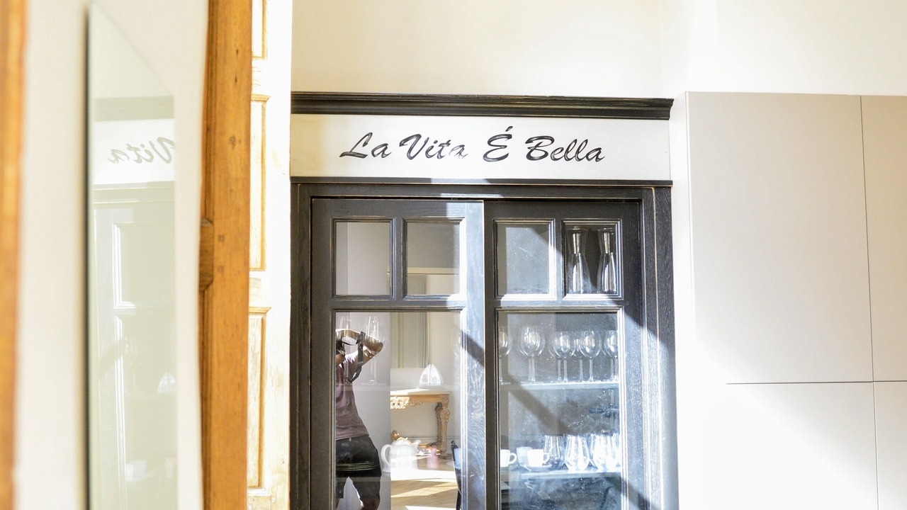 Photo of Others in Old Lyon