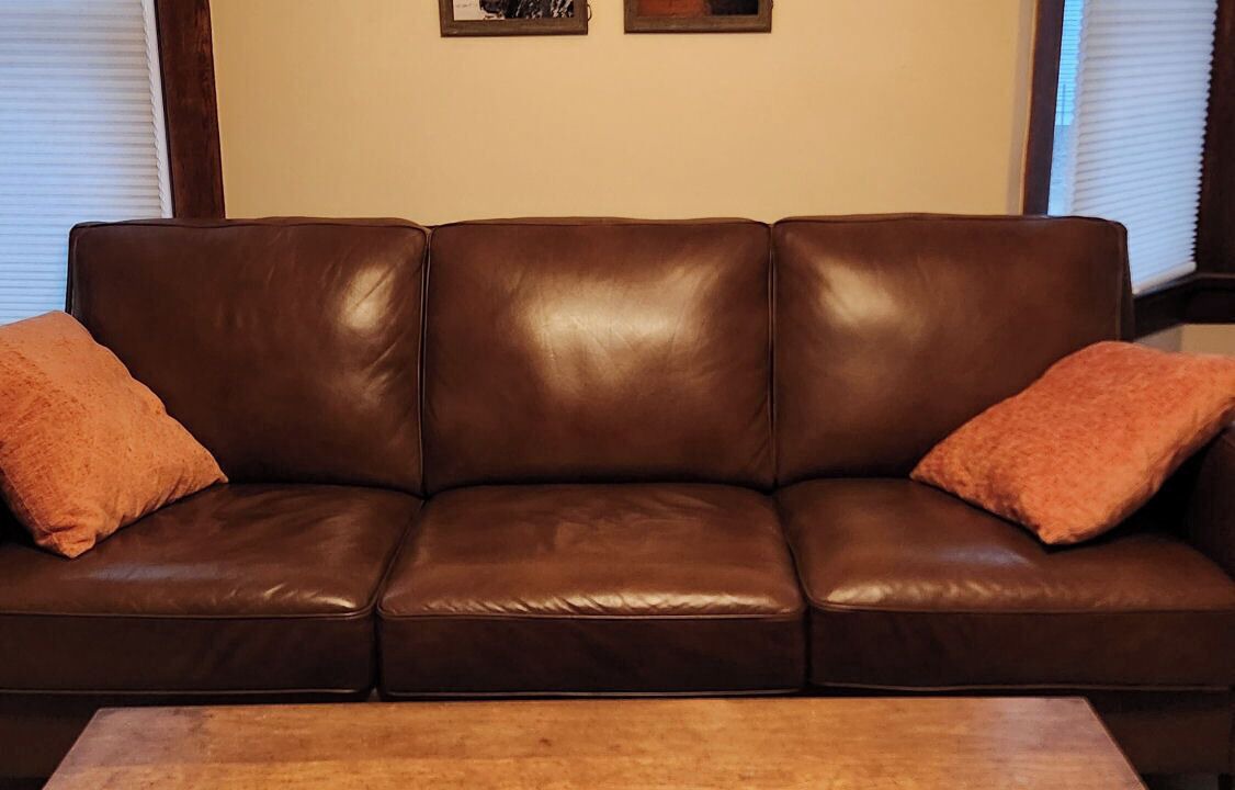 Photo of Livingroom in Nauvoo