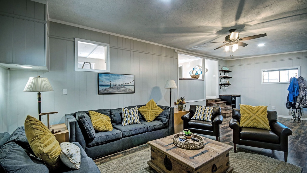 Photo of Livingroom in Ludlow
